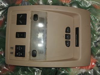 Top center console & dvd player