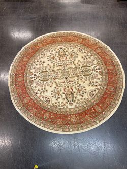 Safavieh Ivory Rust Traditional 8 ft Round Area Rug in Polypropylene