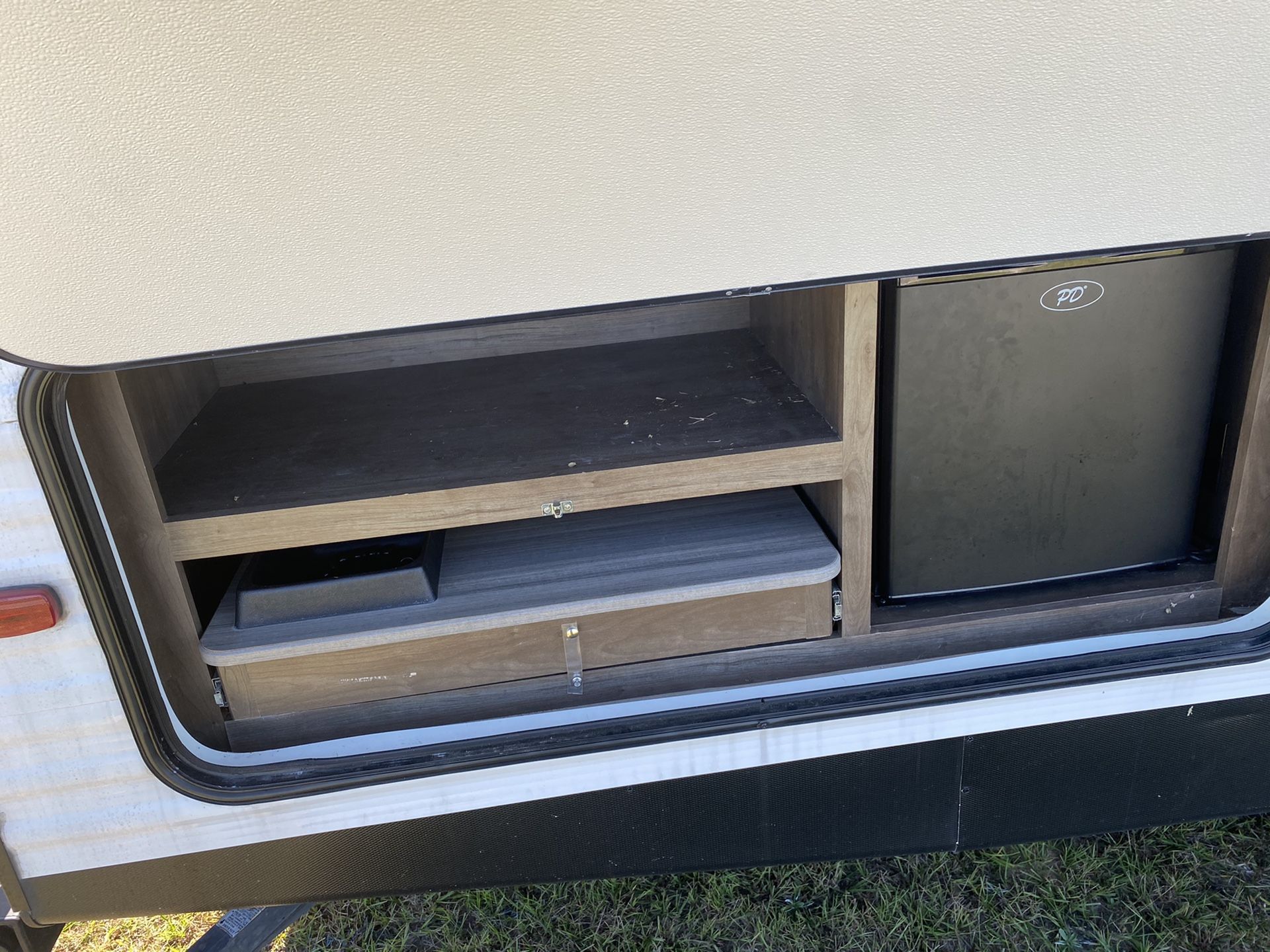27.7 ft coleman double bunk trailer trailer