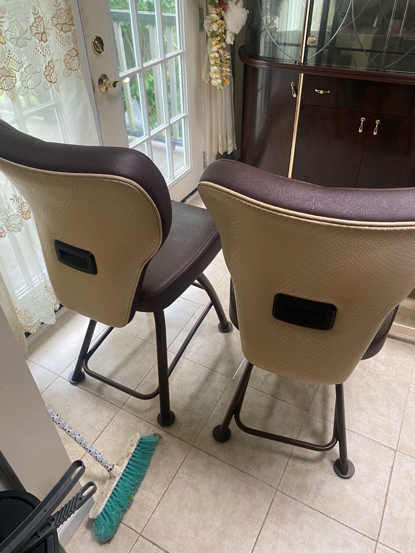 Casino chair