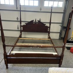 Queen Size 4 Post Bed Frame 