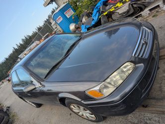 Parting Out 2000 Toyota Camry Parts