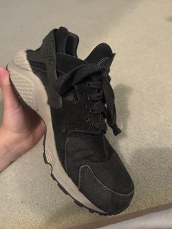 NIKE HUARACHE RUNNING SHOES