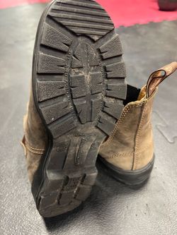 Blundstone boots size 4.5
