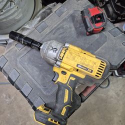 Dewalt 1/2" Impact Wrench 