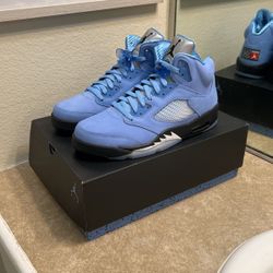 Jordan 5 University Blue Size 10