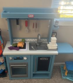 Little Tikes Fresh Prep Kitchen