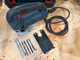 Bosch JS365 Jigsaw with blades and case