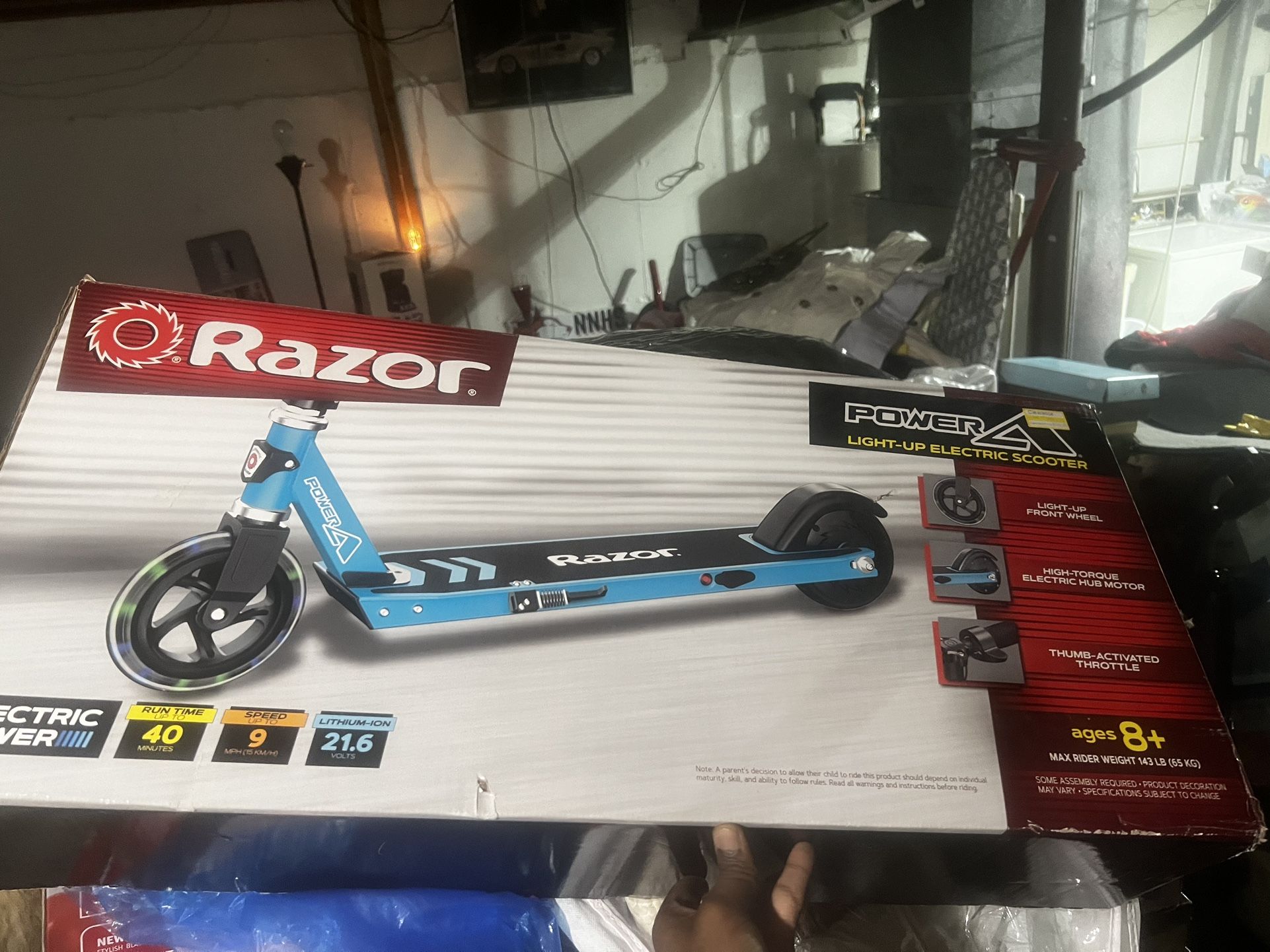 Razor scooter