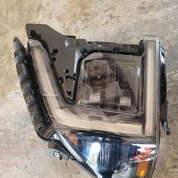 2024 Sierra LT Light