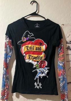 $15 SEND OFFERS NOT FREE. halloween witch costume shirt