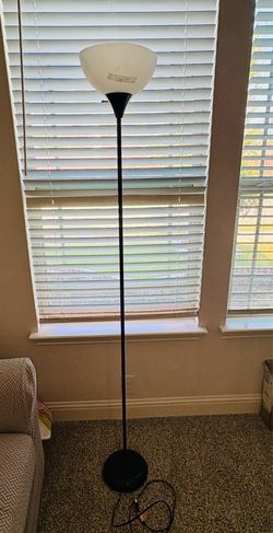 Floor lamp