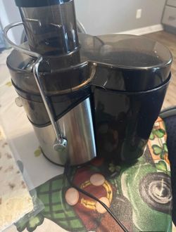 Electric juicer