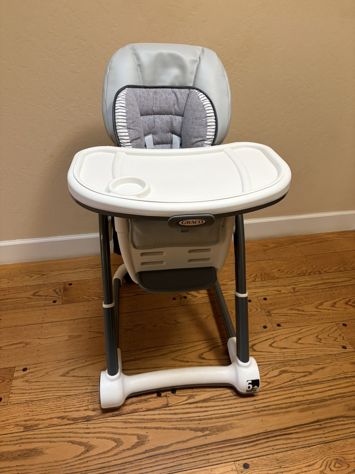 Graco Blossom 6 in 1 Convertible High Chair