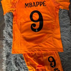 Real Madrid mbappe vini jr Bellingham kids Soccer Jerseys jersey Ronaldo futbol Messi  Futbol kids sets conjuntos niños and more ask for your favorite