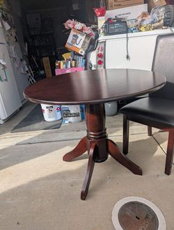 Breakfast Table with Chairs