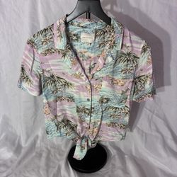 American Eagle Tie Front Tropical Button Down Cropped Blouse