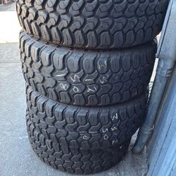33/12.50/18 Delinte Mud Terrain Tires