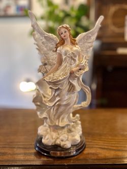 Angel Statue 