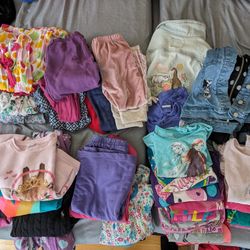Lots Of Girls Clothes 4T