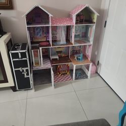 Doll House 