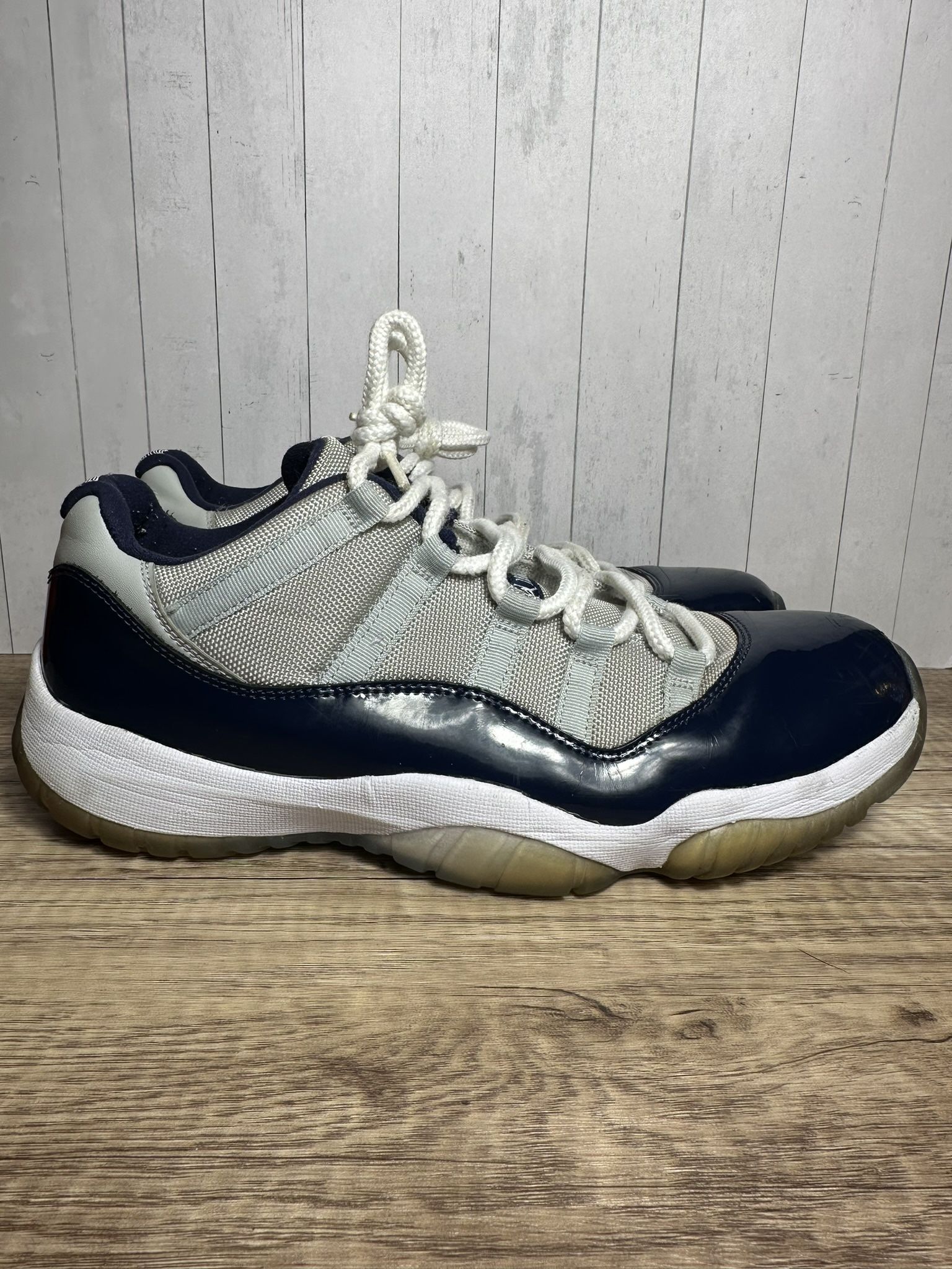 Nike Air Jordan 11 Retro Low Georgetown 2015 Men's Size 12. 528895-007