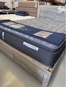 Luxury Pillow Top Queen Mattress 15” Thick Brand New !