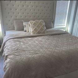 $5 Down Gorgeous Bed Frame 