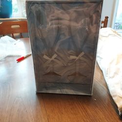 NEW CHAMPAYNE  GLASEES FOR THE BRIDE AND  GROOM $10.00