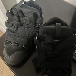 Black Landin Curb Sneakers 