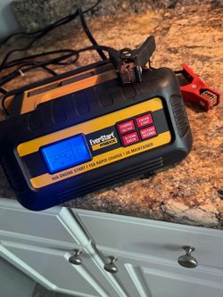 EverStart Maxx Battery Charger and Engine Starter