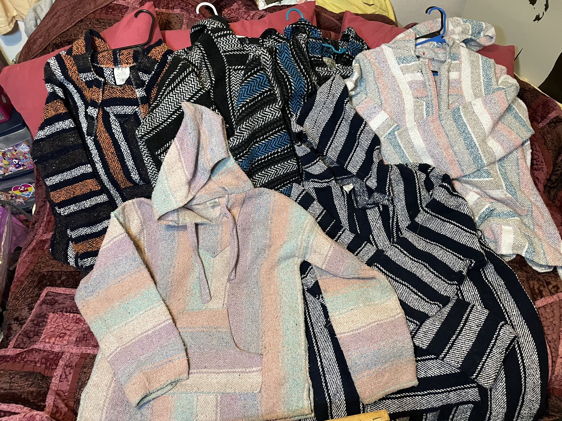 Women’s/Men’s Parka’s 10$