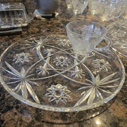 TEA PARTY SET FINE GLASS WARE  14 PIECES