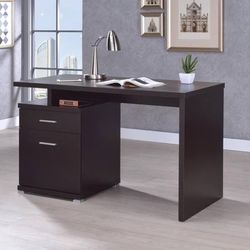 Desk With Reversible Set Up To Fit Any Space! SUPER SALE!