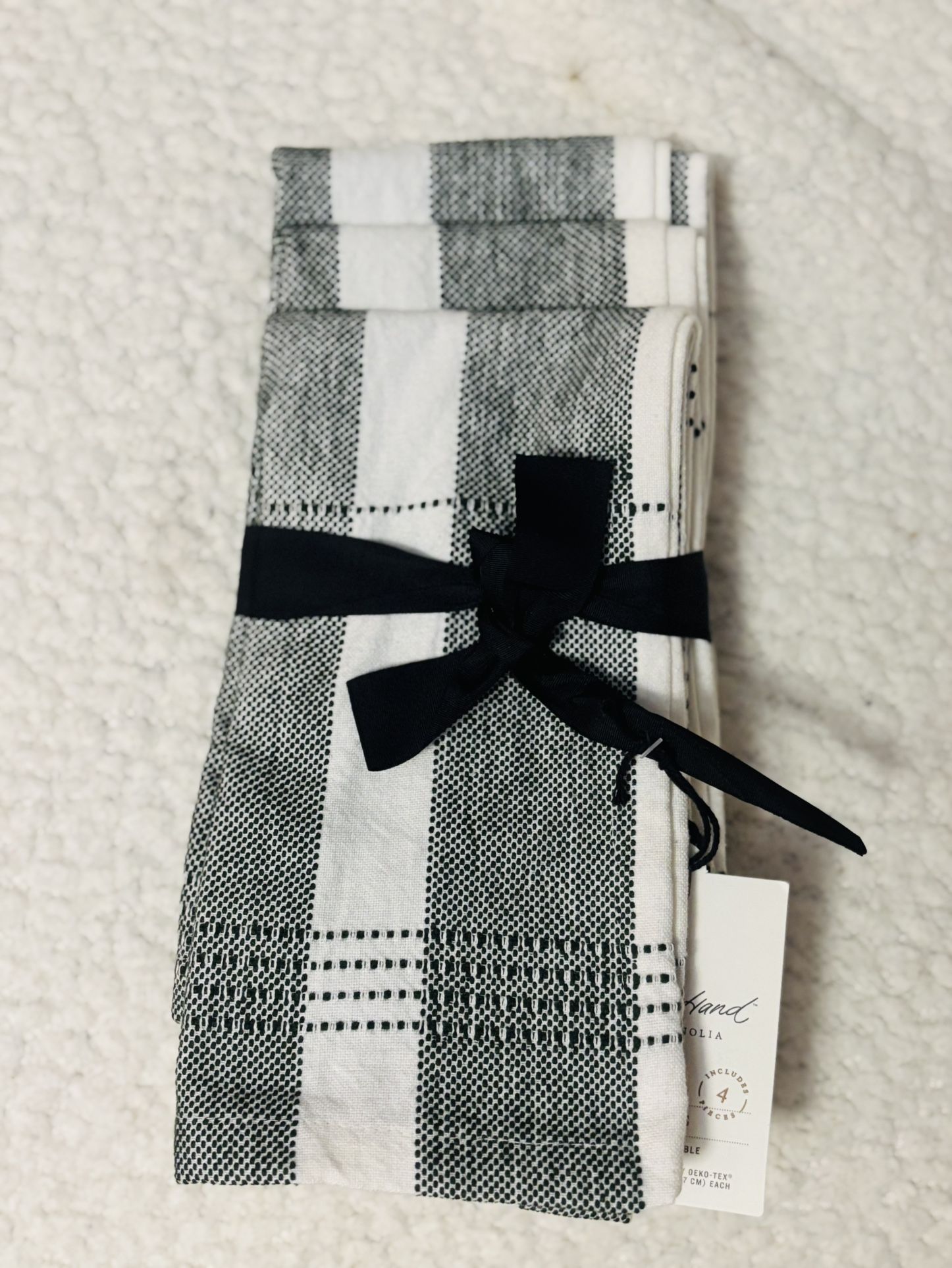 4 Green & Cream Hearth & Hand Napkins