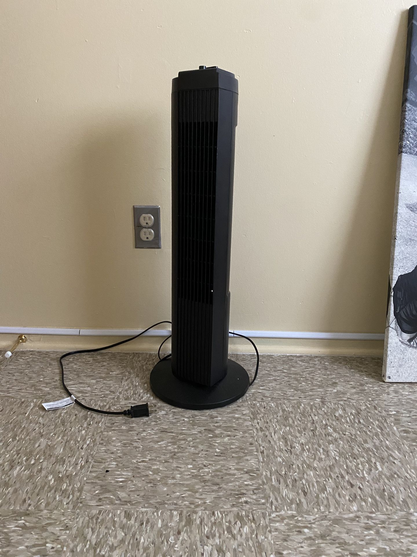 oscillating tower fan