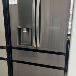 LG 29 cu. ft. SMART Standard Depth MAX French Door Refrigerator 