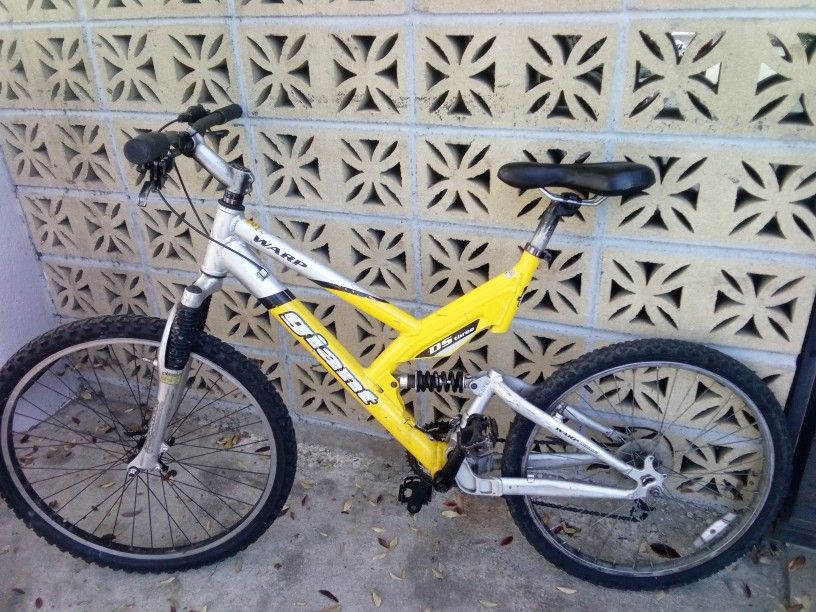 Giant Warp DS3 Size Large Mens