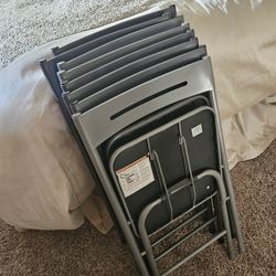 8  Folding Chairs