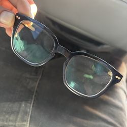 Gucci glasses modelGG01840