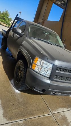 F150 pick up with flatbed