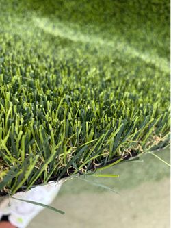 High end synthetic turf left over