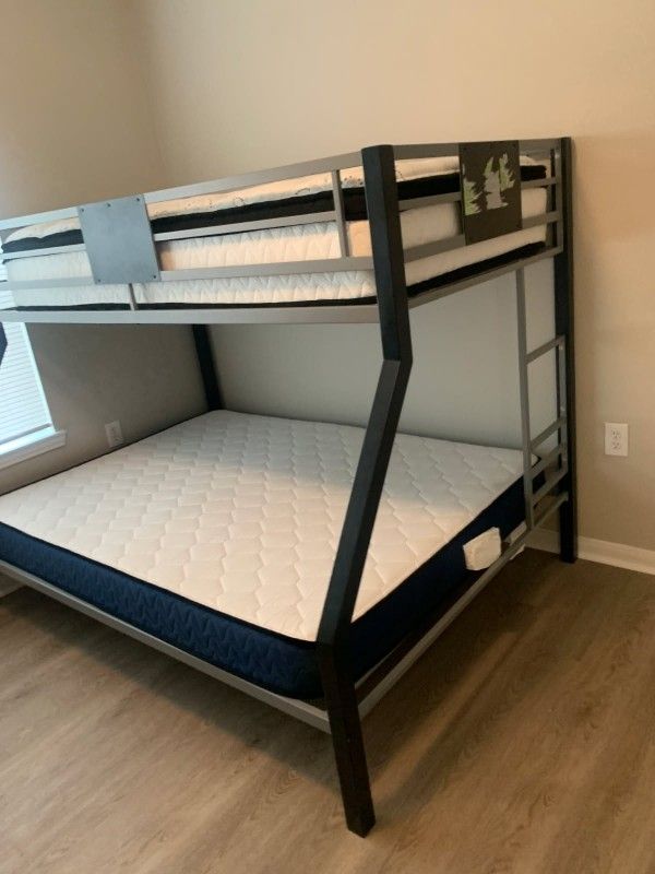 Used Full/Twin Bed