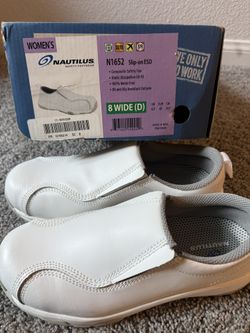 Nautilus Women’s Slip-On Safety Shoes – Size 8 Wide (New in Box)