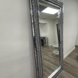 Stand Up Mirror 