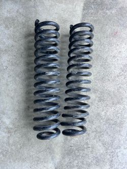 Fabtech 6" Front Coil Spring Ford F-250 | F-350 4WD 2017-2023