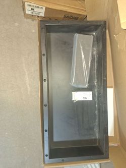 Shower niche