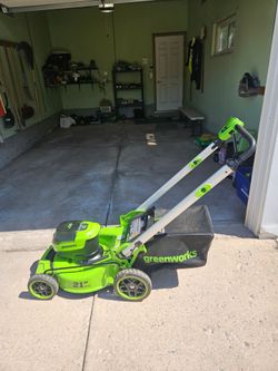 Greenworks 60V 21" Push Lawn Mower + (1) 5.0 Ah Battery & Charger