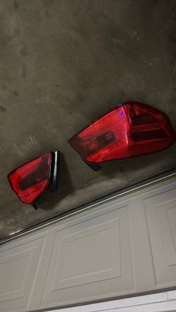 Subaru all red tail lights (L/R)