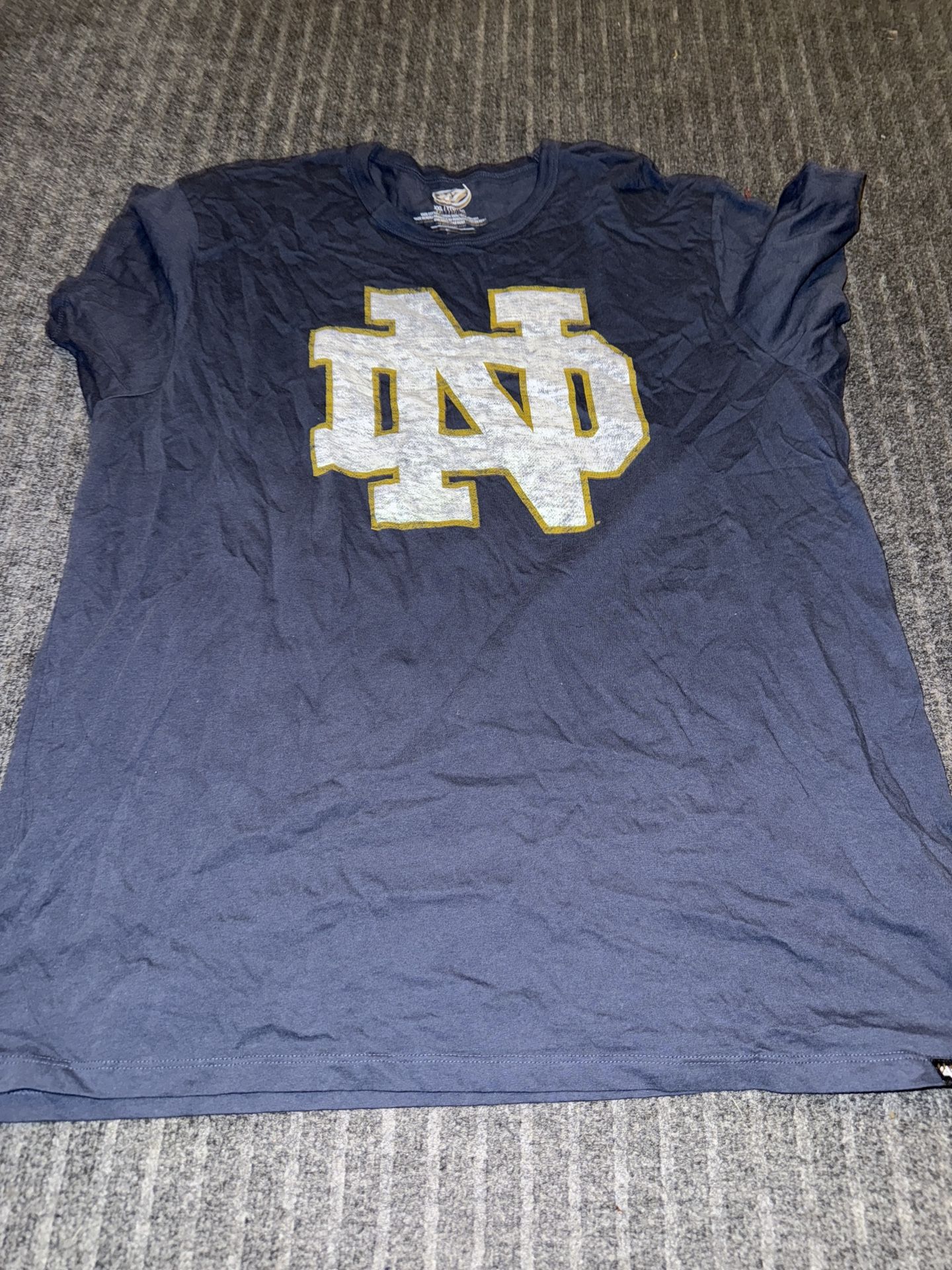 MENS XXL NOTRE DAME T SHIRT 